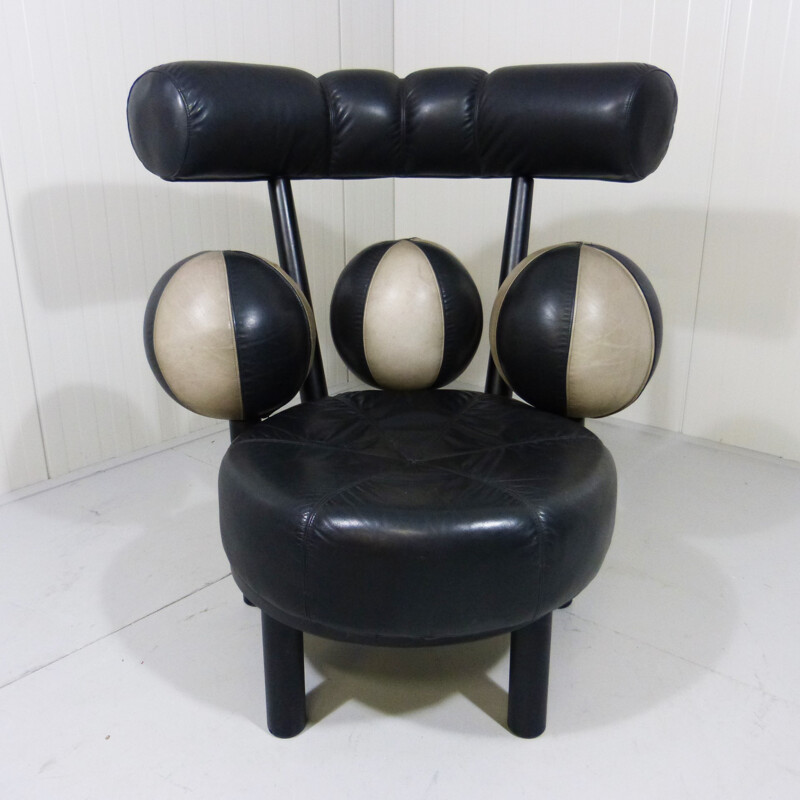 Globe chair in leather and wood, Peter OPSVIK - 1980s