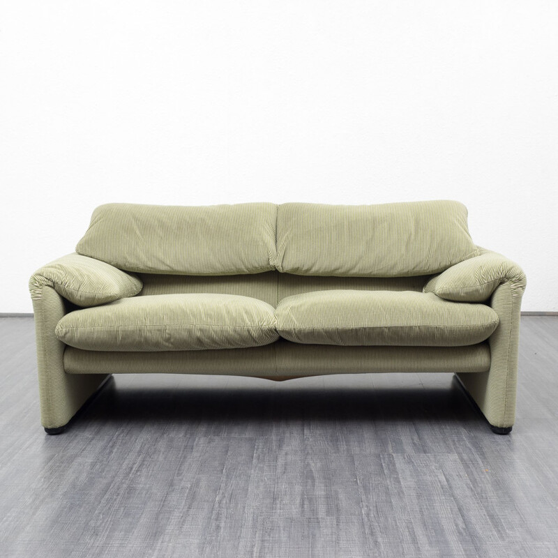 Light green sofa model "Maralunga" from Cassina, Vico MAGISTRETTI - 1970s