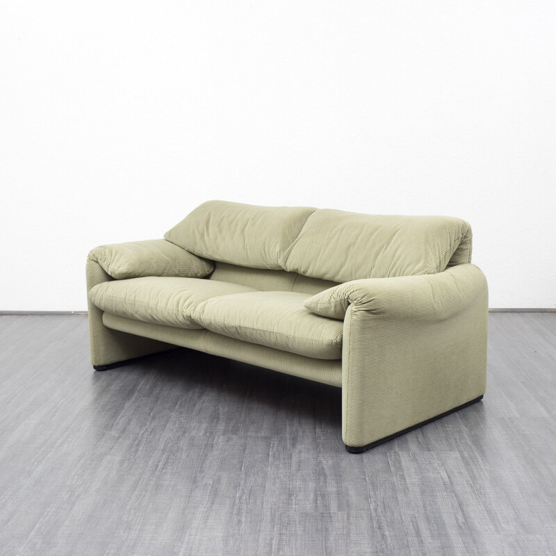 Light green sofa model "Maralunga" from Cassina, Vico MAGISTRETTI - 1970s