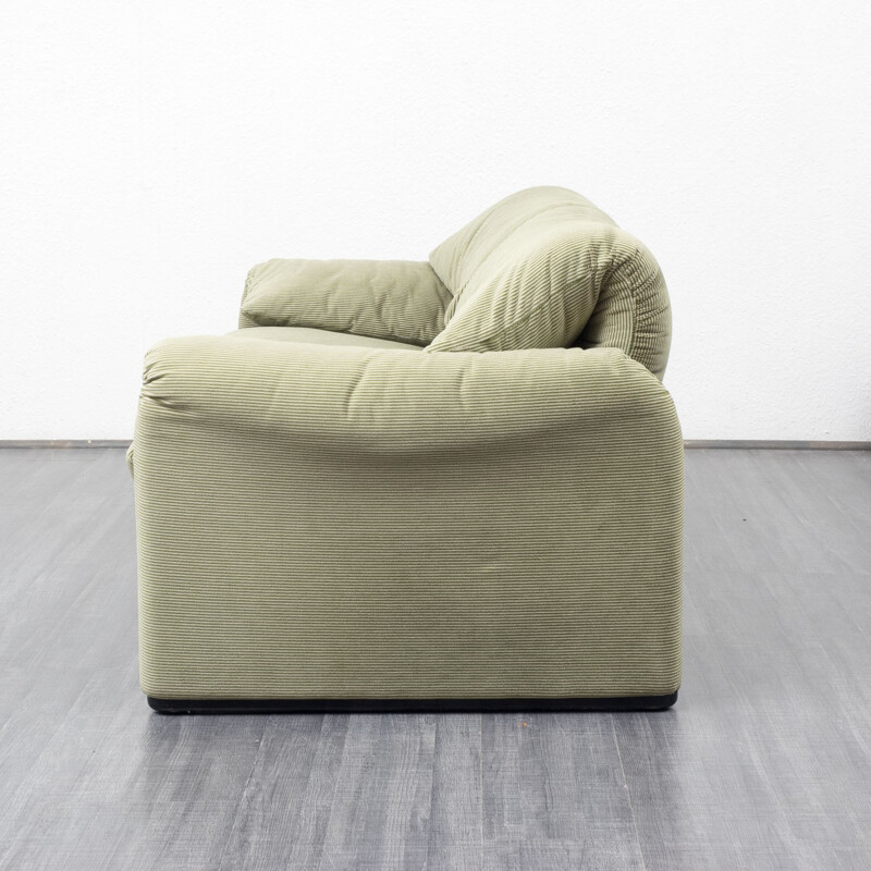 Light green sofa model "Maralunga" from Cassina, Vico MAGISTRETTI - 1970s