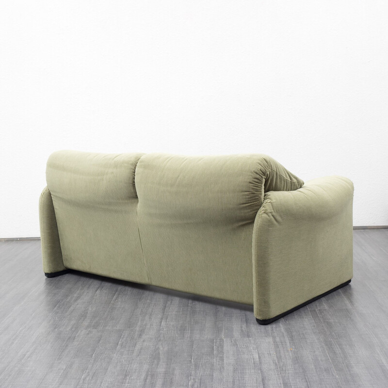 Light green sofa model "Maralunga" from Cassina, Vico MAGISTRETTI - 1970s