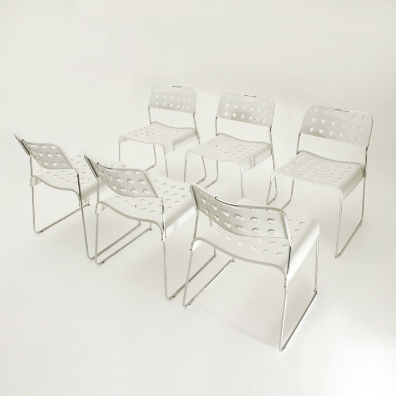 6 Mid-century White Omstak chairs by Rodney Kinsman for Bieffeplast - 1970s