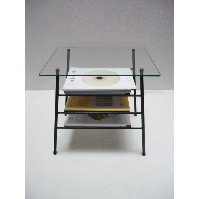 Table d'appoint vintage porte revues en métal et verre - 1950