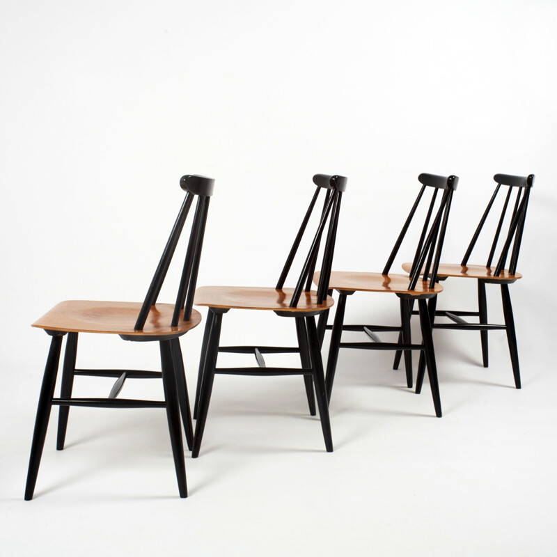 Suite de 4 chaises Fanett de Ilmari Tapiovaara - 1950
