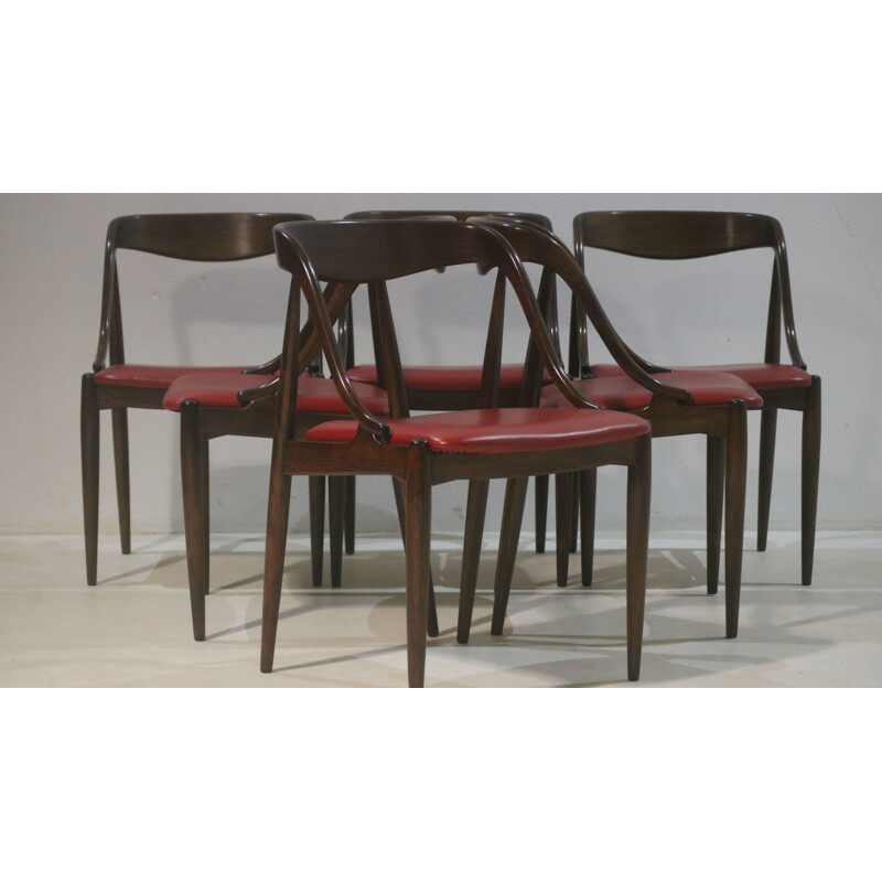 Set of 6 vintage red dining Chairs in beech by Johannes Andersen for Moreddi and Uldum - 1960s