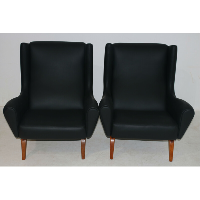 Set of 2 Model 110 Easy Chairs by Illum Wikkelso - 1960s