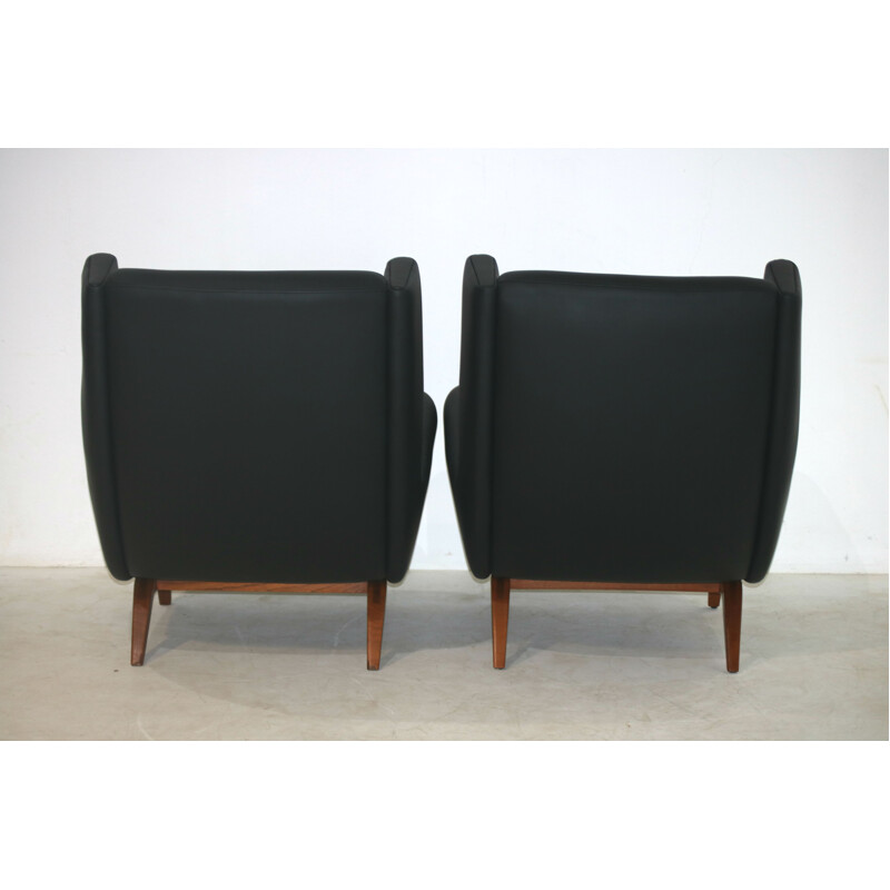 Set of 2 Model 110 Easy Chairs by Illum Wikkelso - 1960s