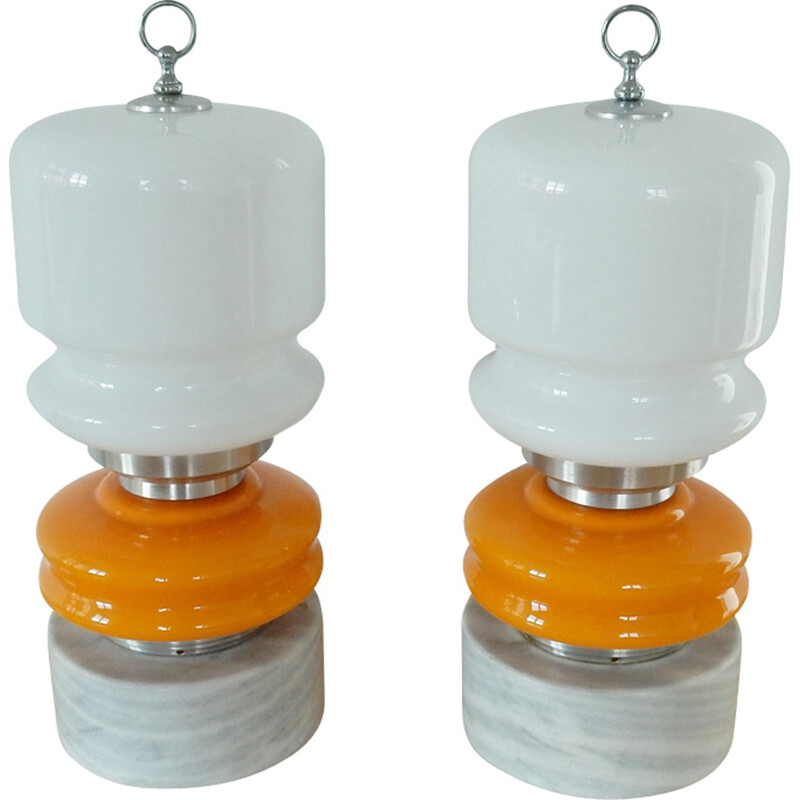 Coppia di lampade da tavolo vintage in vetro bianco e arancione, 1960