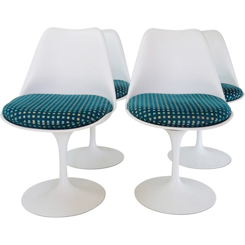Suite de 4 chaises à repas Vintage de Eero Saarinen - 1970