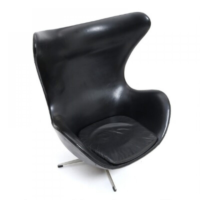 Fauteuil oeuf vintage en cuir noir, Arne Jacobsen pour Fritz Hansen - 1964