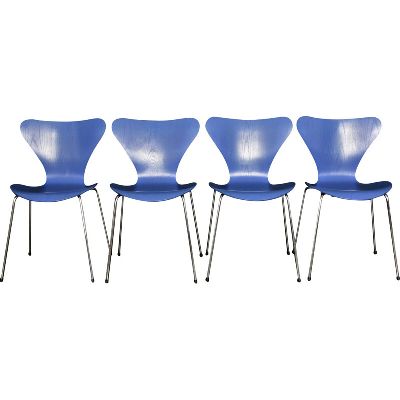 Suite de 4 chaises vintage 3107 par Arne Jacobsen pour Fritz Hansen, Danemark - 1950