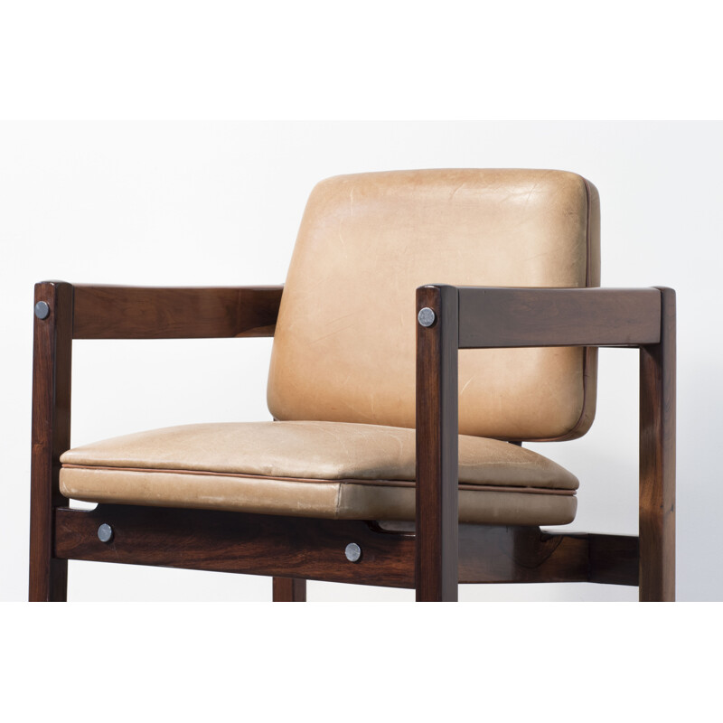 "Kiko" armchair in jacaranda rosewood & beige leather by Sergio Rodrigues - 1960s