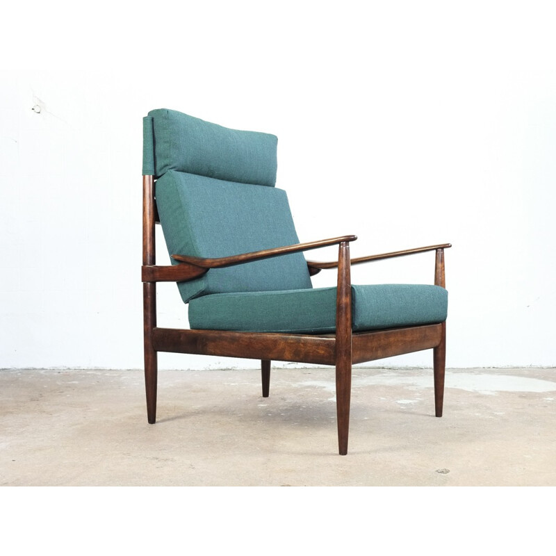 Paire de fauteuils lounge vintage en noyer par Beka Design - 1960