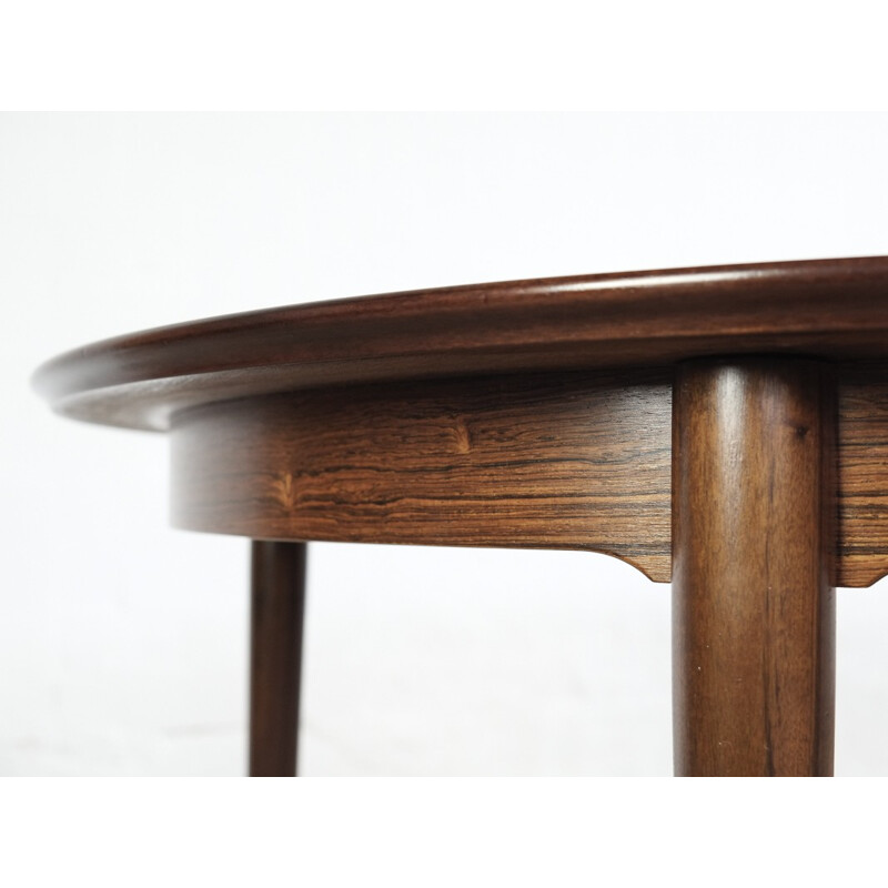 Vintage round table in rosewood by Sibast - 1960s