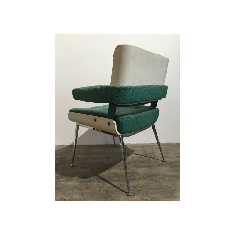 Paire de fauteuils en tissu vert et métal, Alain RICHARD - années 60