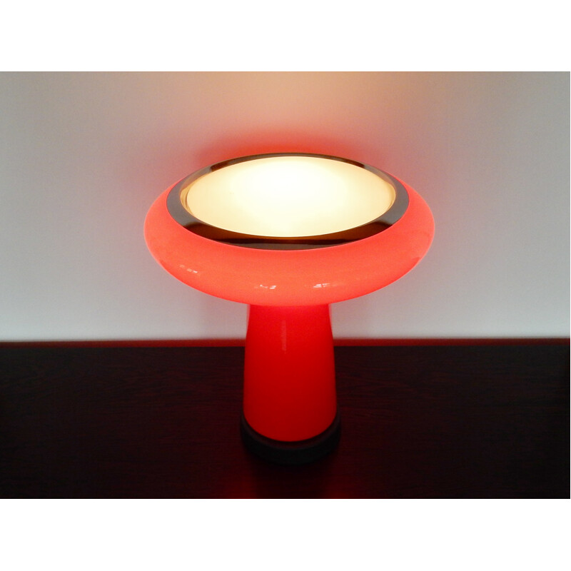 Lampada da tavolo vintage in vetro rosso di Hiemstra Evolux, 1960