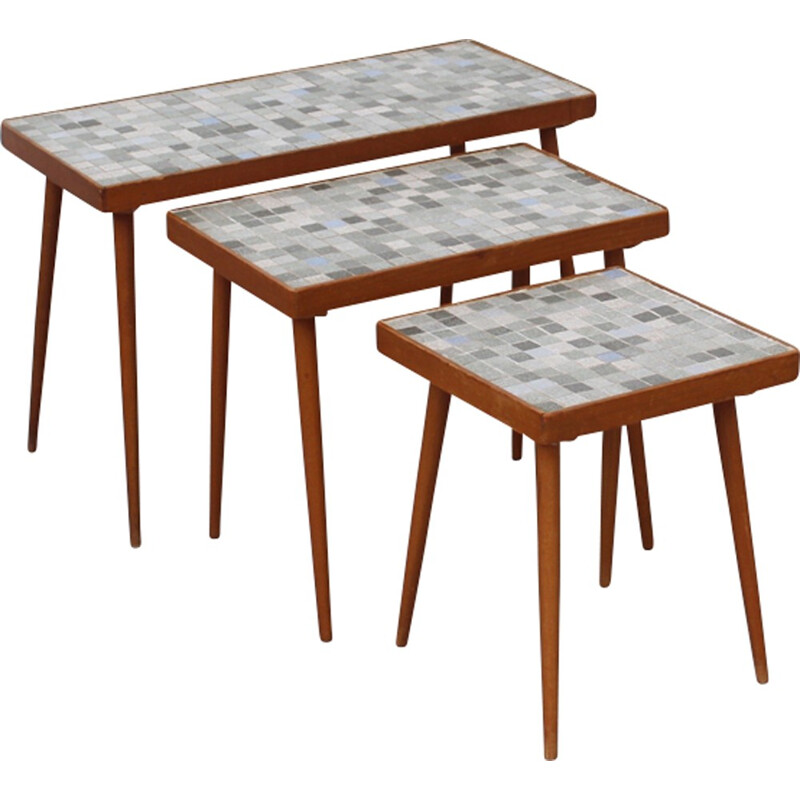 Set of 3 vintage tiled nesting Tables - 1970s