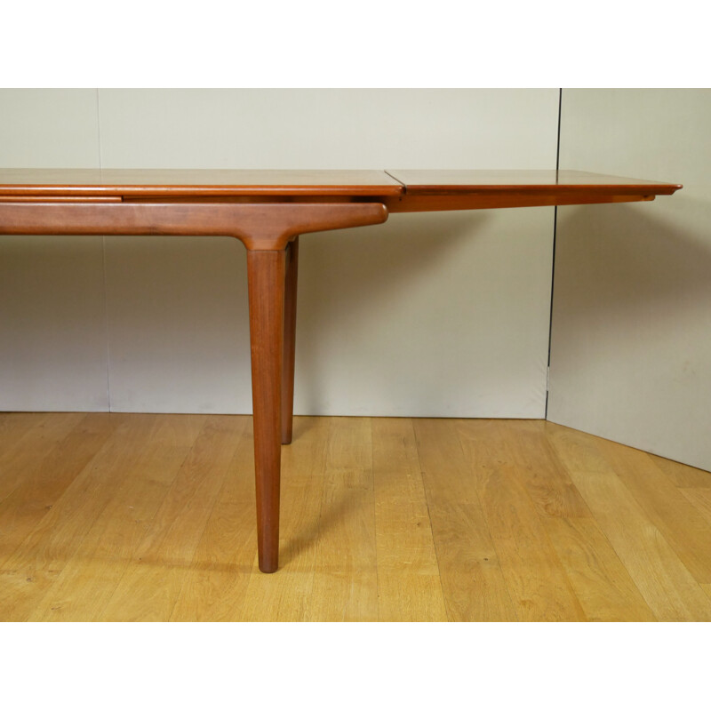 Vintage Scandinavian dining table by Johannes Andersen - 1960s 