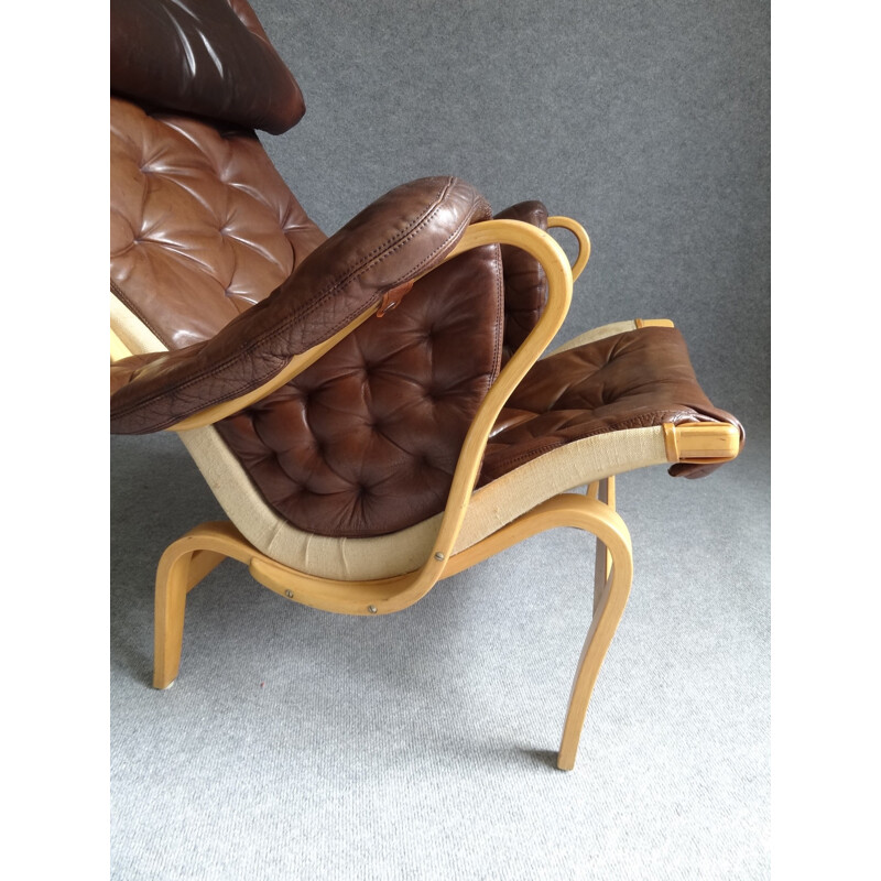 "Pernilla 67" brown leather armchair, Bruno MATHSSON  - 1970s