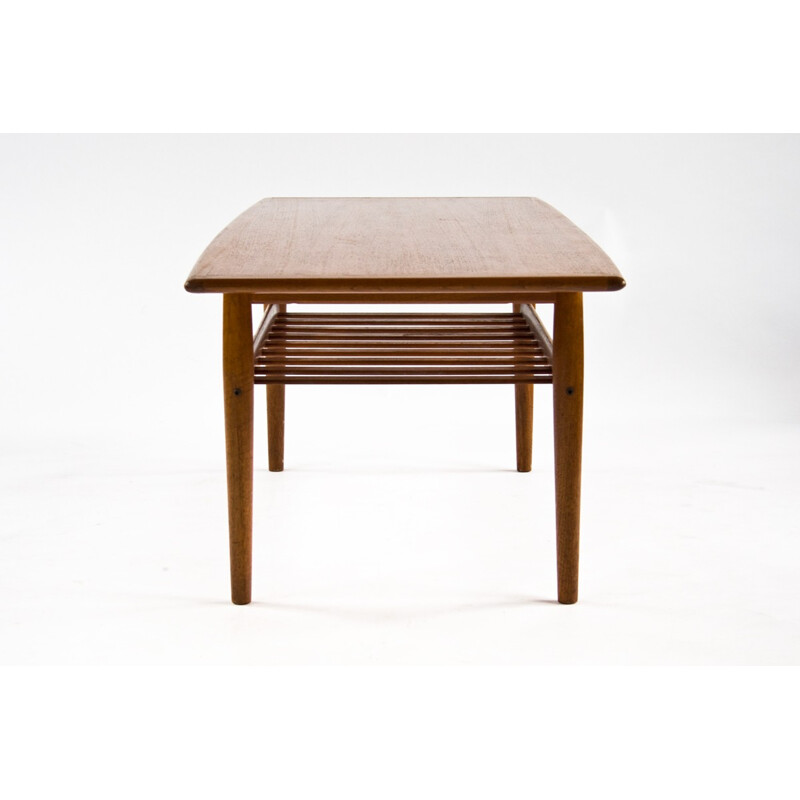 Coffee table in teak, Grete JALK - 1960s