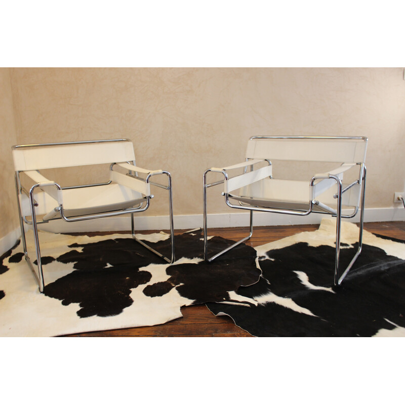 Pair of white Marcel Breuer armchairs - 1980s