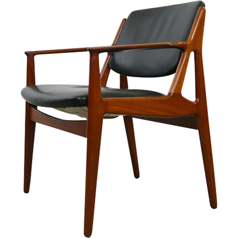 Armchair "Ella" in leather by Arne Vodder for Vamo Möbler - 1950s