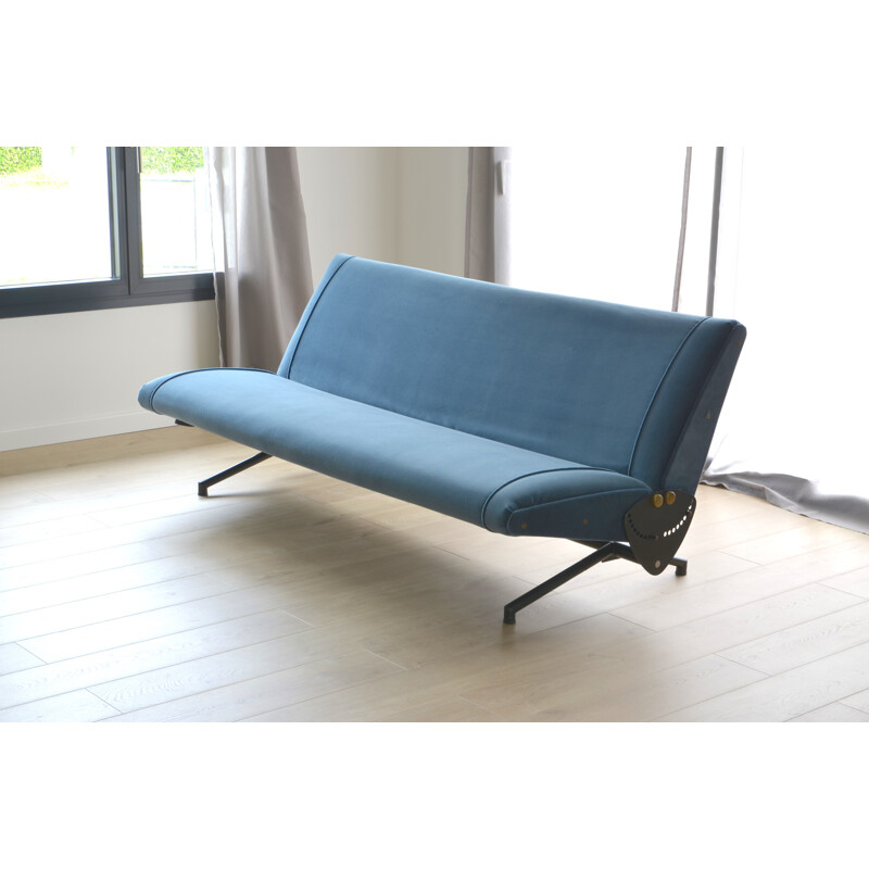 Vintage D70 sofa by Osvaldo Borsani for Tecno - 1950s