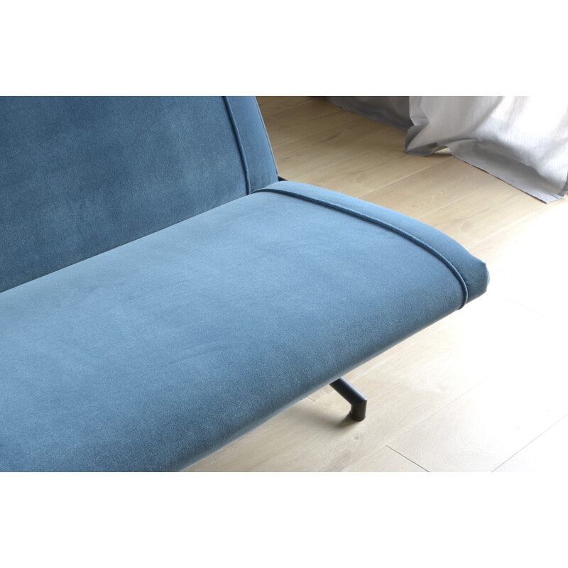 Vintage D70 sofa by Osvaldo Borsani for Tecno - 1950s