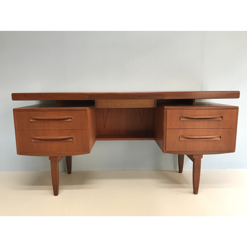 Vintage teak desk by V.Wilkins for G-Plan - 1960s