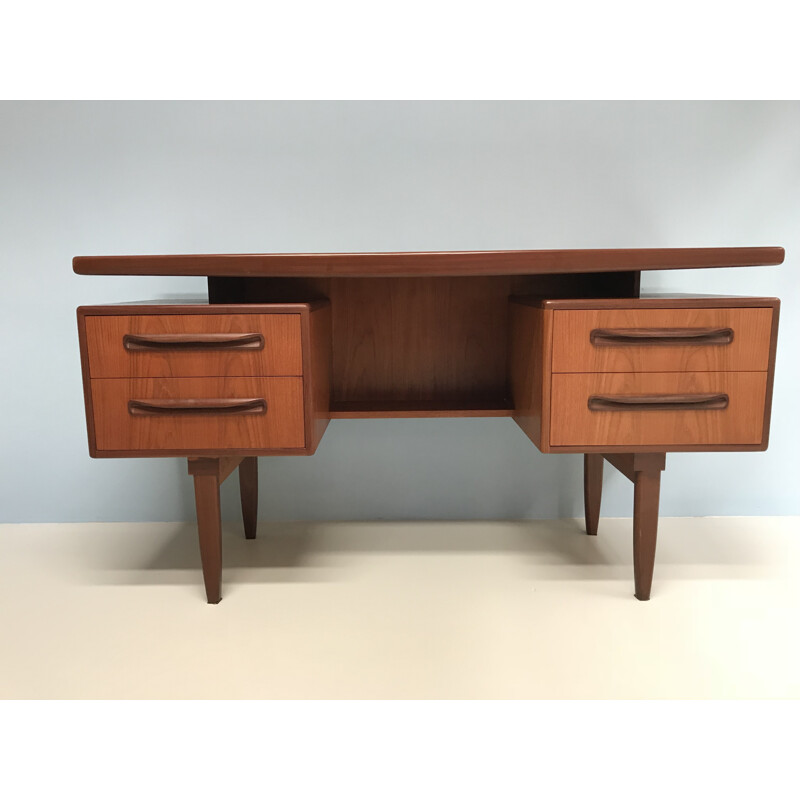 Vintage desk in teak by V.Wilkins for G-Plan - 1960s
