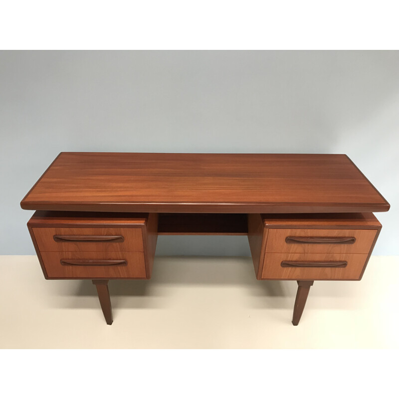 Vintage desk in teak by V.Wilkins for G-Plan - 1960s