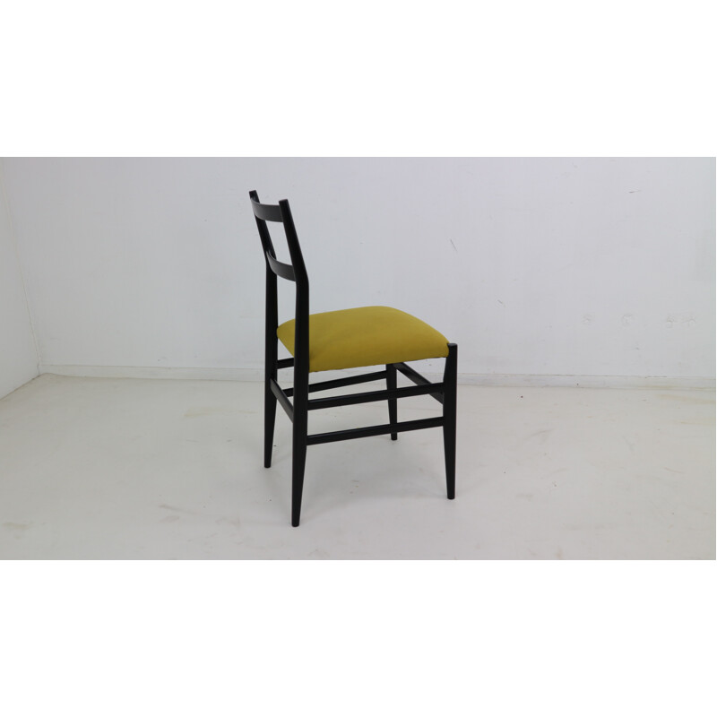 Set if 4 vintage Leggera chairs by Gio Ponti - 1950s