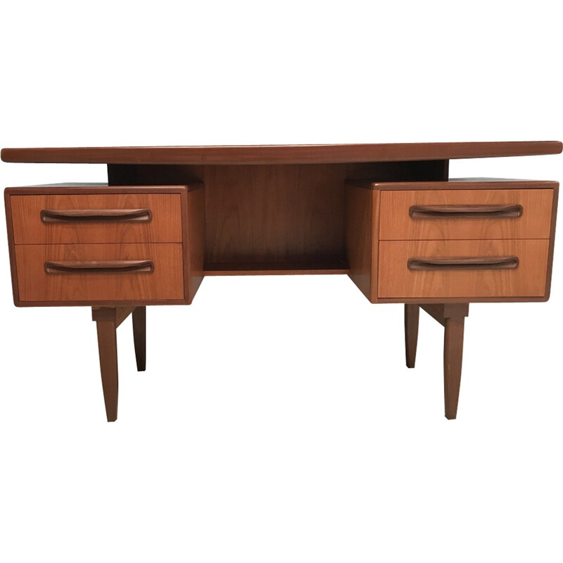 Bureau vintage en teck par V.Wilkins pour G-Plan - 1960