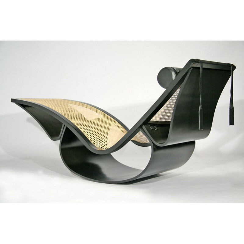 Vintage "Rio" Chaise Longue by Oscar Niemeyer - 1990s