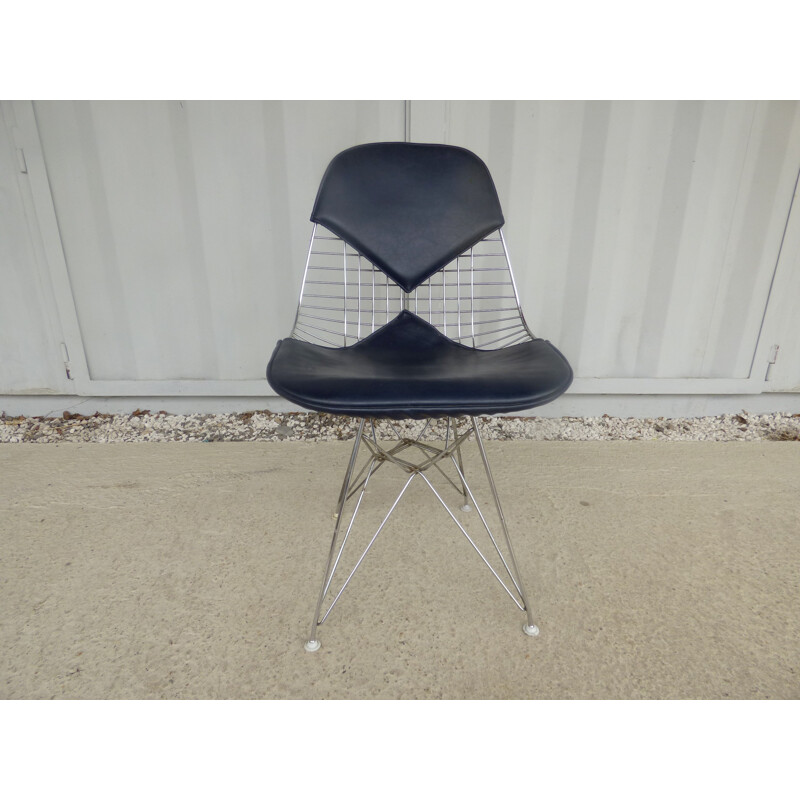 Vintage Model DKR-2 chairs by Ray & Charles Eames for Herman Miller - 1970s