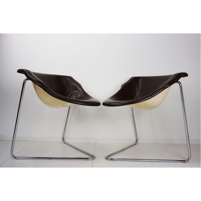 Pair of vintage Steiner chairs by Kwok Hoi Chan - 1960s