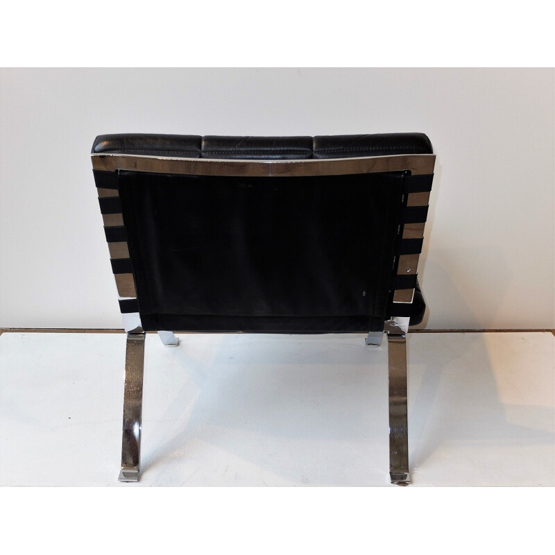 Low chair in chrome-plated steel and leather - 1960s