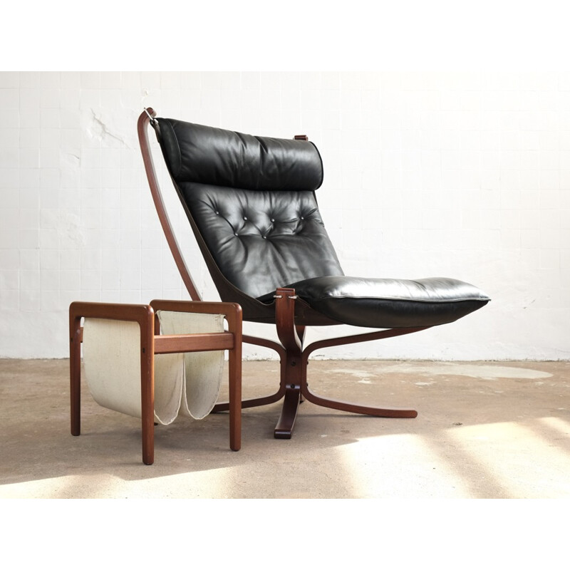Vintage high back Falcon Chair in black leather by Sigurd Ressell for Vatne Møbler - 1970s