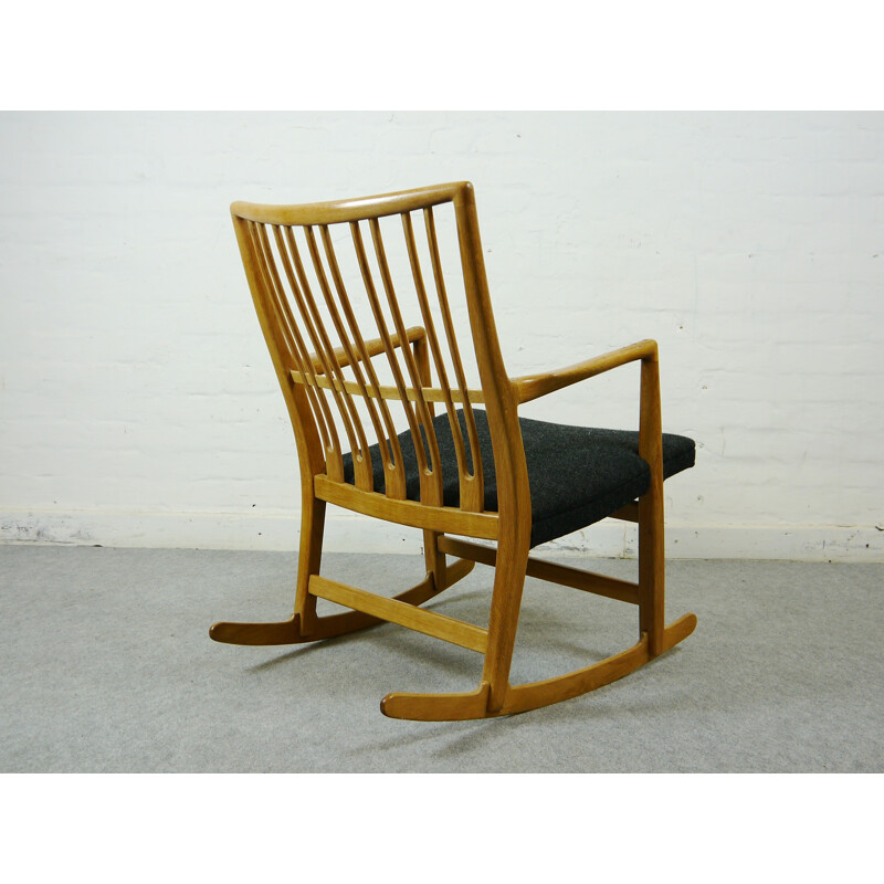 Vintage rocking chair ML33 1st edition, Hans WEGNER - 1940