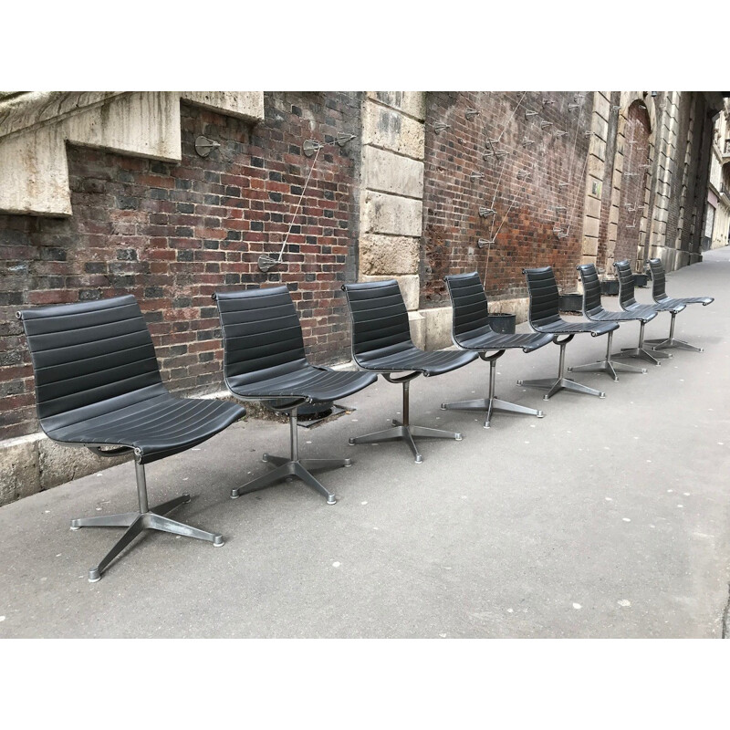 Set of 8 Eames armchairs model "EA101" for Herman Miller - 1960s