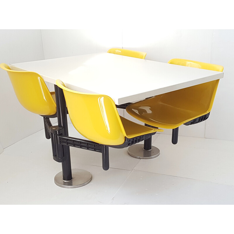 Modus table by Osvaldo Borsani for Tecno - 1970s