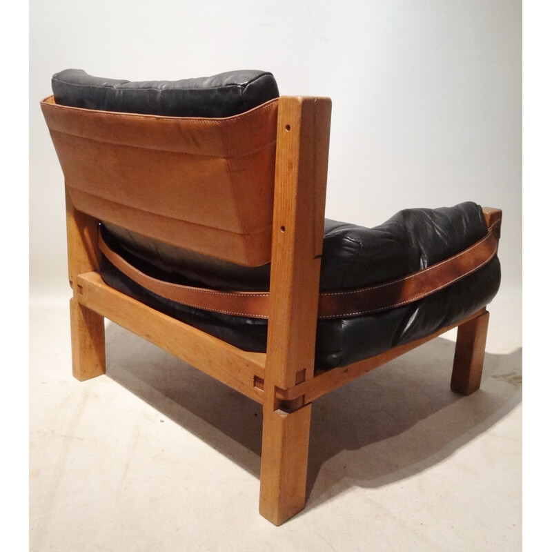 Armchair in black leather , Pierre CHAPO - 1970s