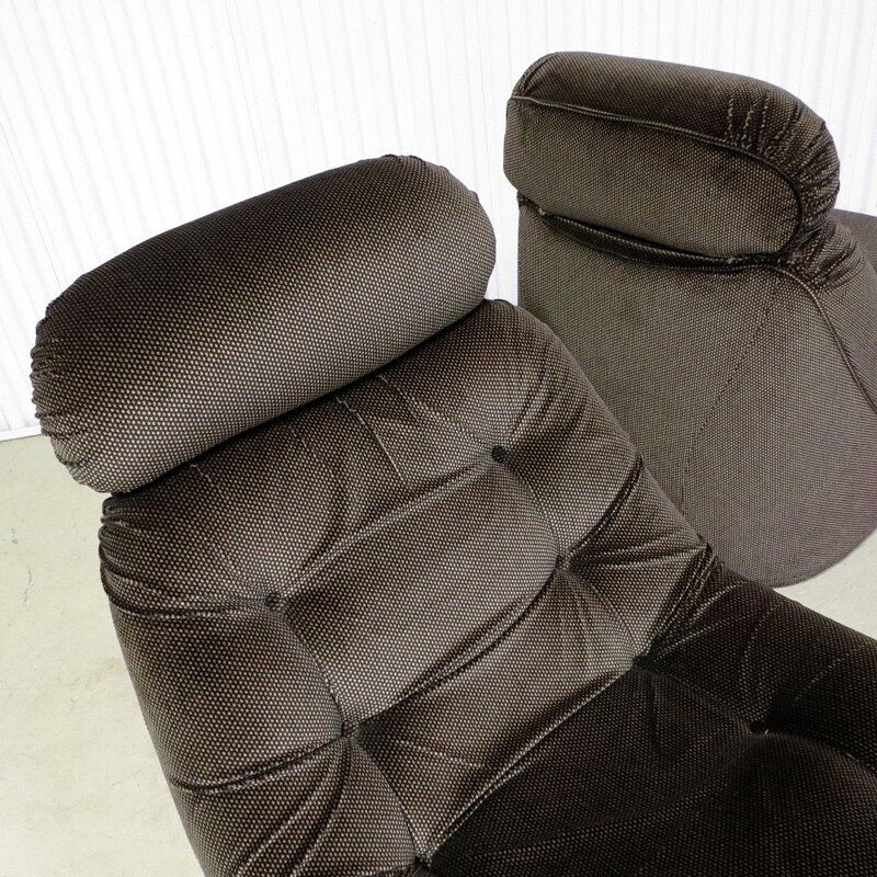 Suite de 2 fauteuils lounge vintage en velours d'ère spatiale - 1970