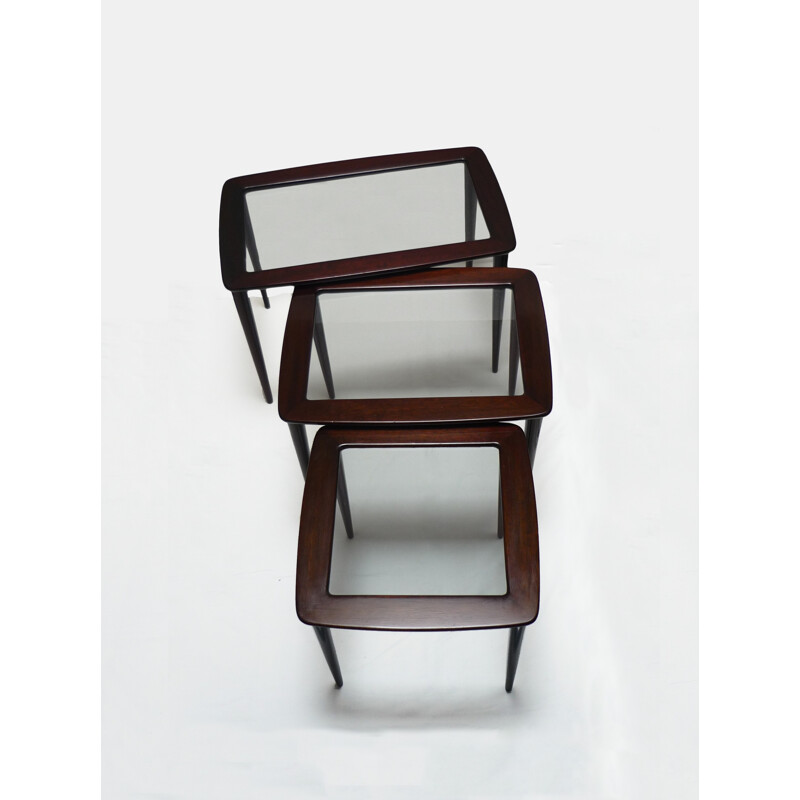 Set of 3 nesting tables in mahogany wood with glass trays by Ico Parisi for De Baggis - 1950s