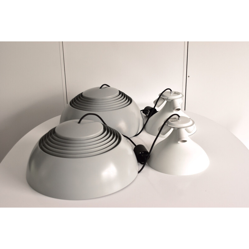 Suite de deux lampes AJ Royal vintage de Louis Poulsen pour Arne Jacobsen, Danemark - 1960