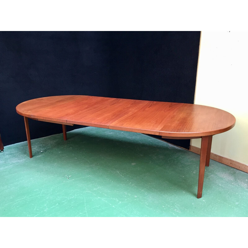 Vintage British dining table in teak - 1970s