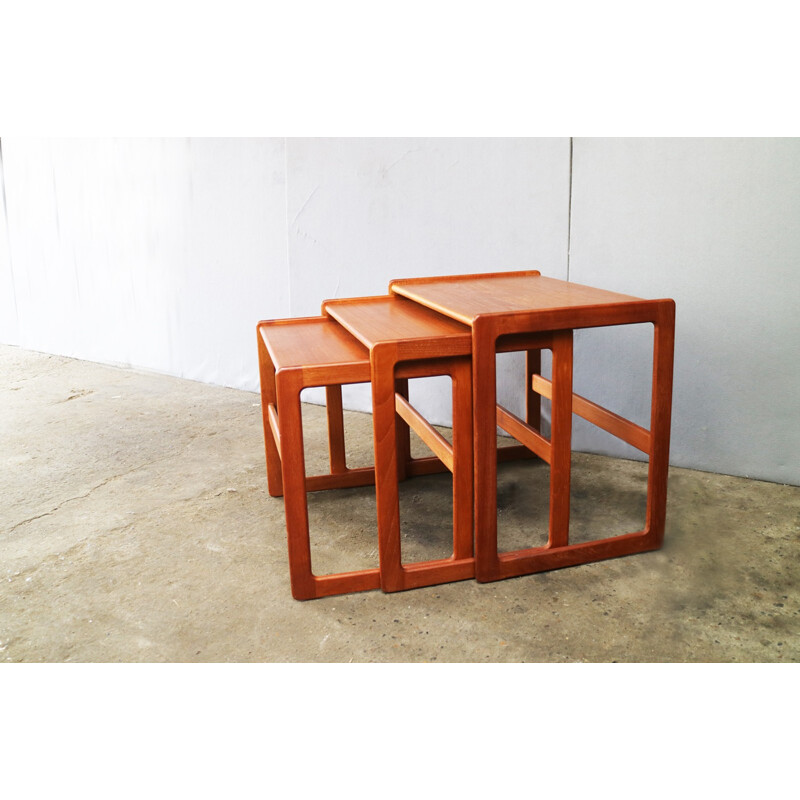 Suite de 3 tables gigognes en teck par Arne Hovmand-Olsen pour Mogens Kold - 1960