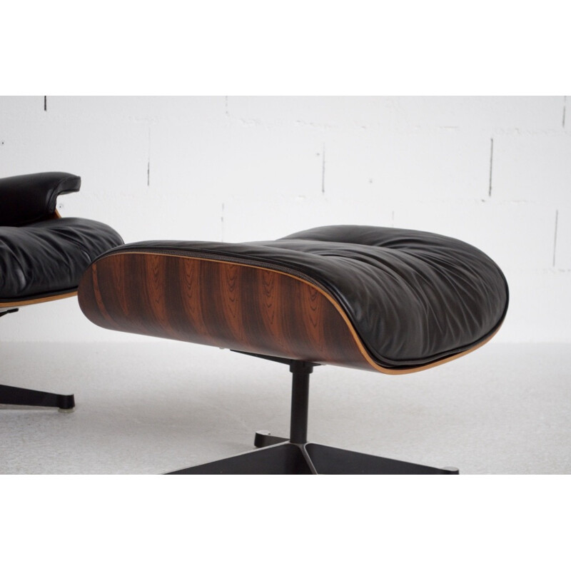 Fauteuil Lounge et repose pieds par Charles & Ray Eames - 1960