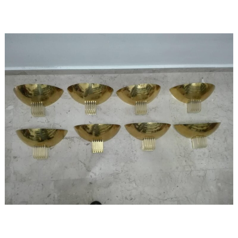 Set of 8 vintage wall lamps in brass and plexiglas - 1980s