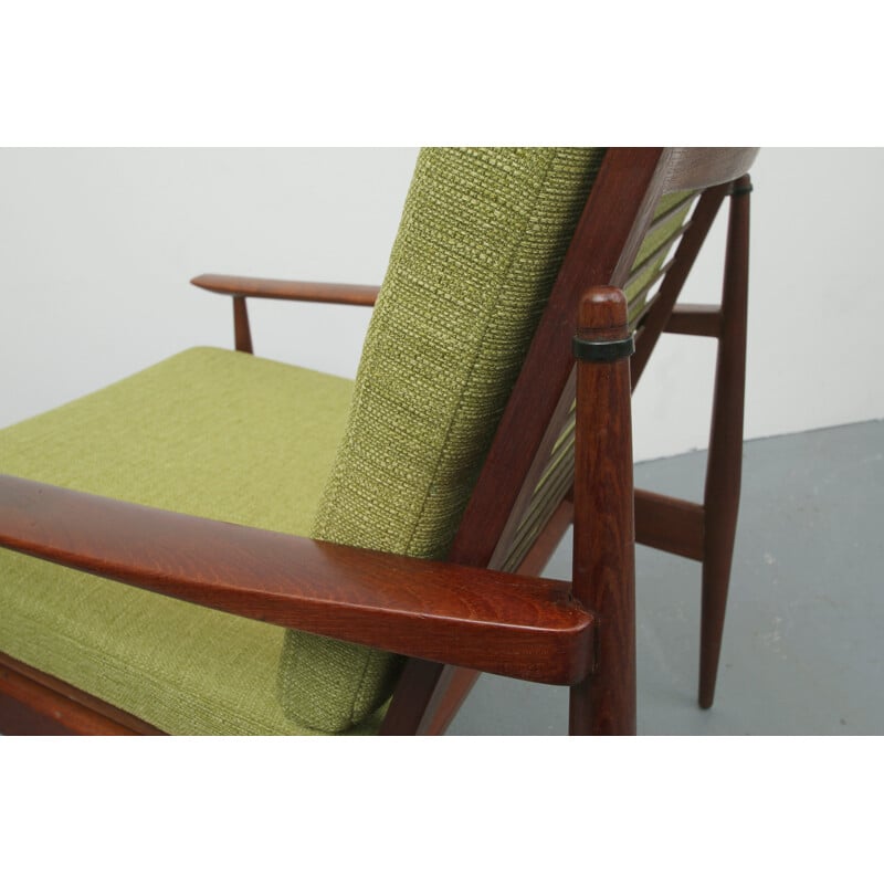 Fauteuil vert vintage en teck massif - 1960